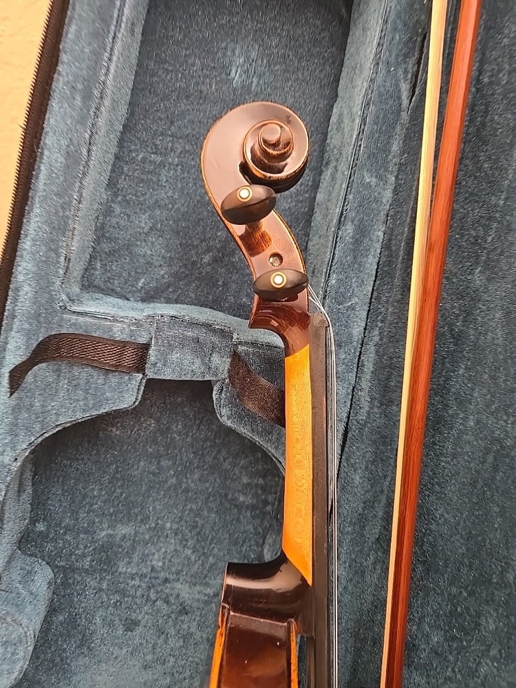 4/4 Violin Antique Style With Extra Strings Bow Case Rosin