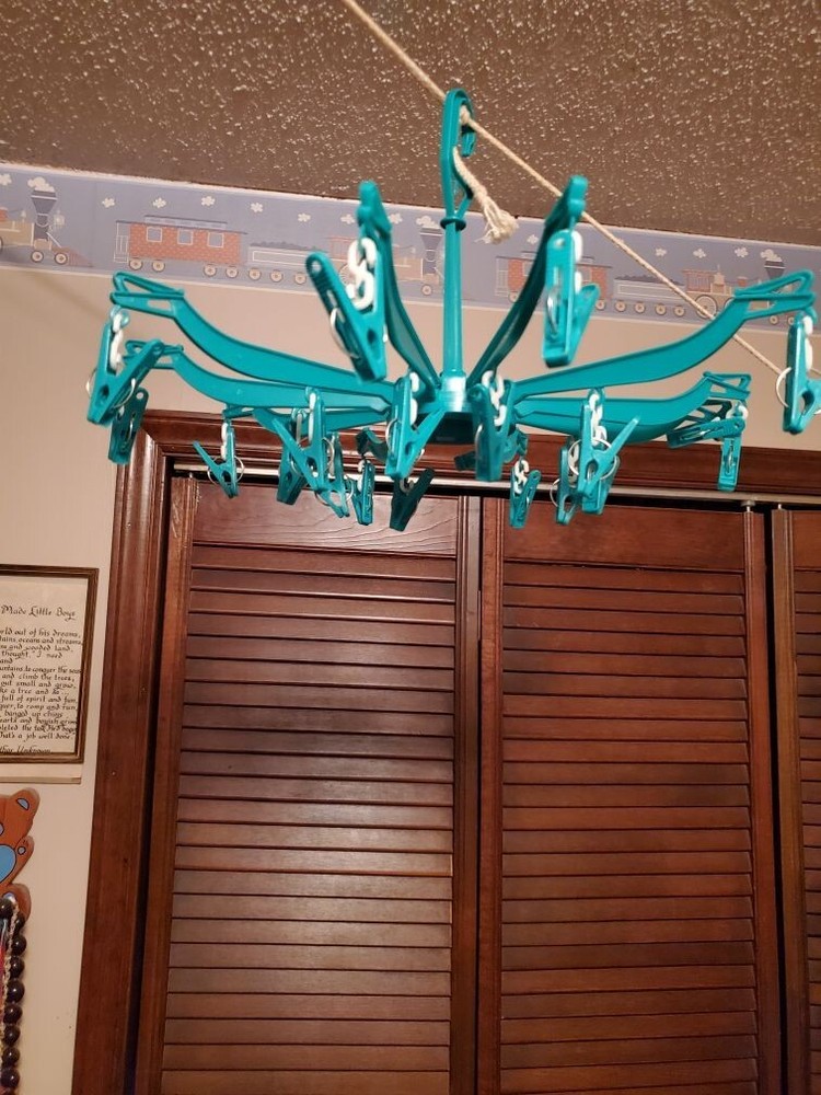 Octopus Round Shape Foldable 20 Clip Hanging Laundry Drying Rack