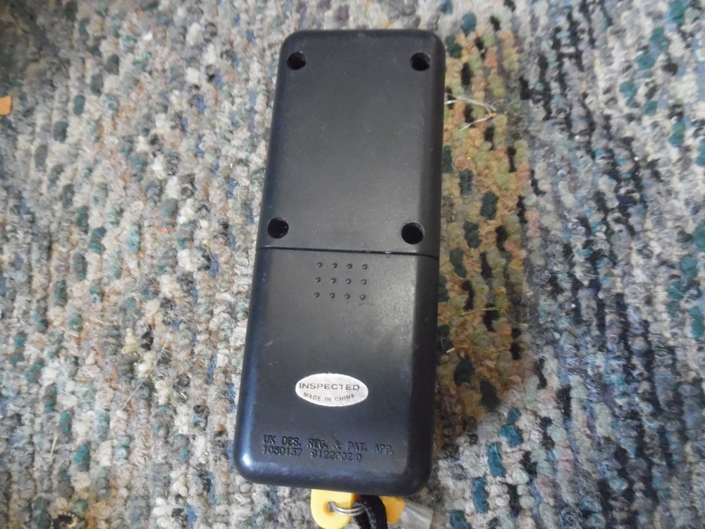 light & motion door alarm - black