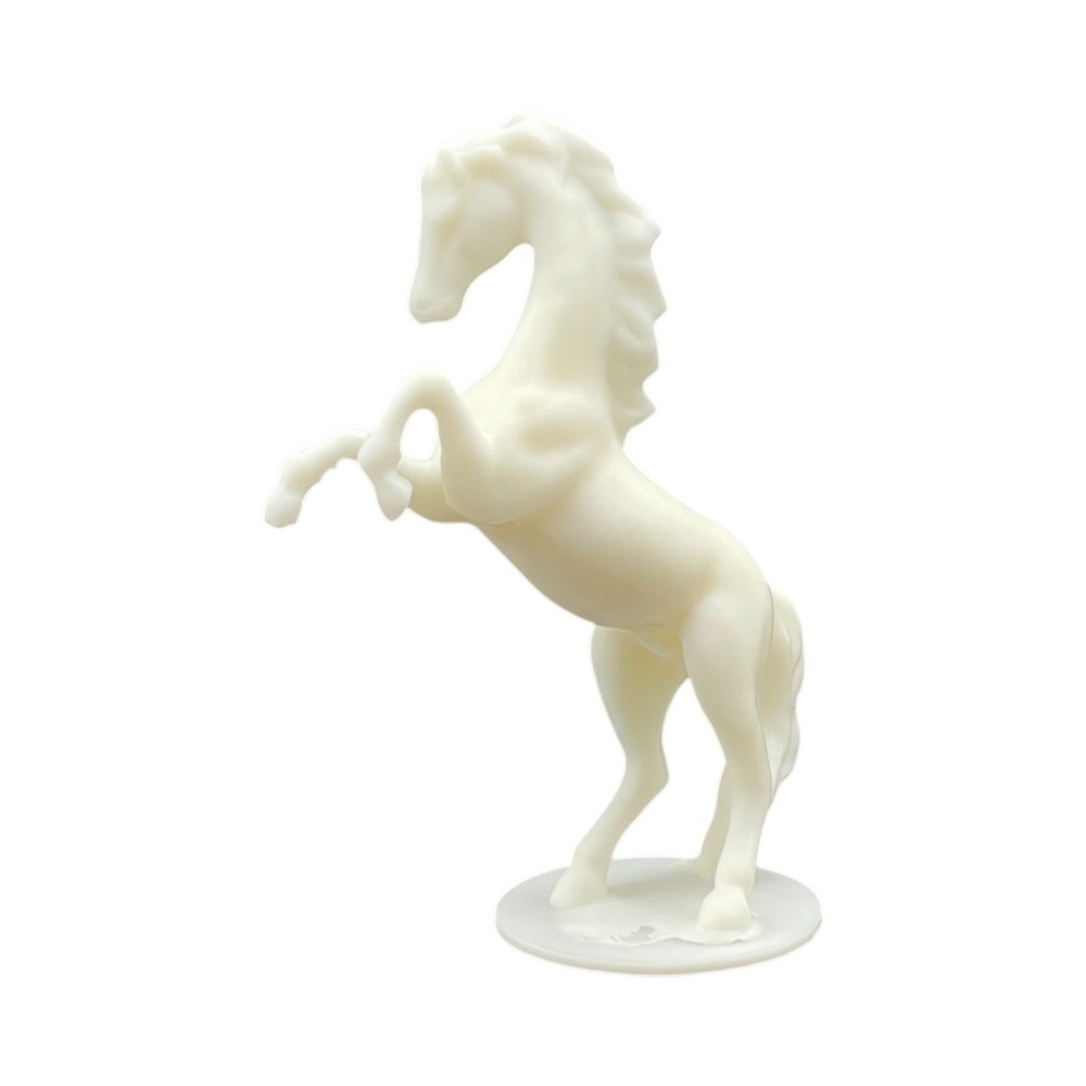 Bronco or Mustang Mascot 27' - HO Scale - White