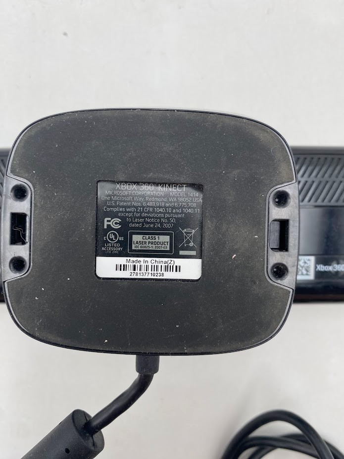 Microsoft XBOX 360 Kinect sensor With Kinect Adventures Game