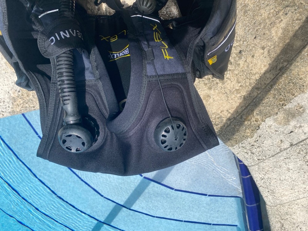 bcd scuba Oceanic- S-M Blue