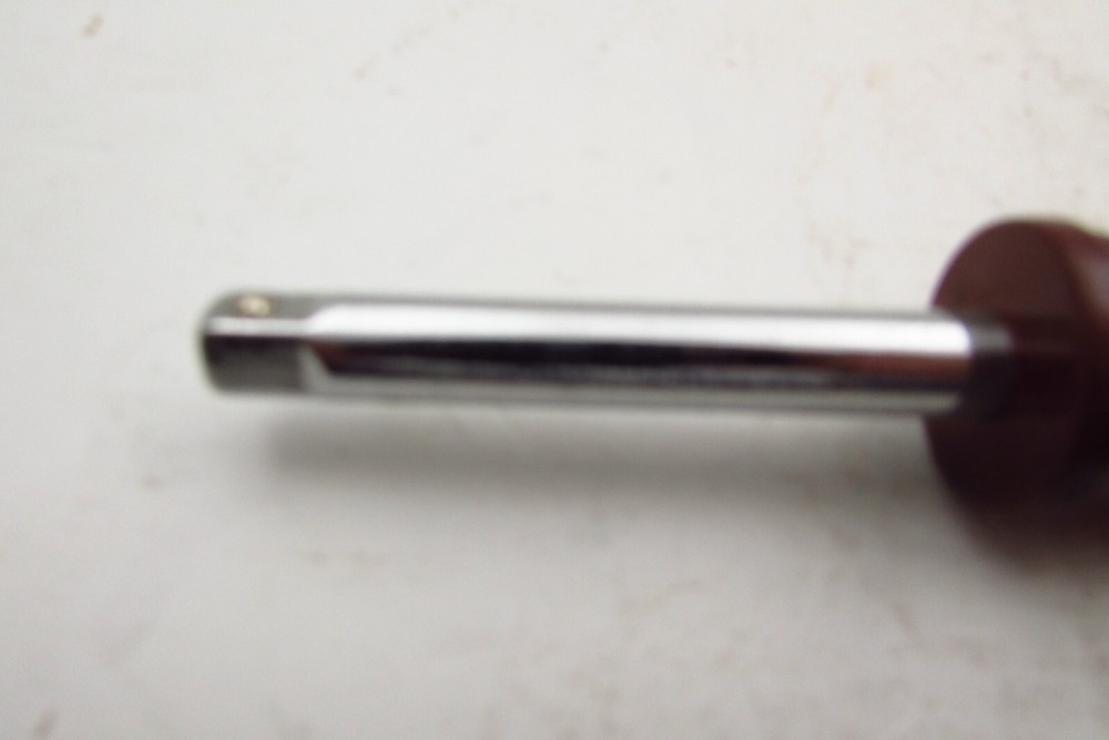 HUSKY 1/4" SOCKET DRIVER -- 20210