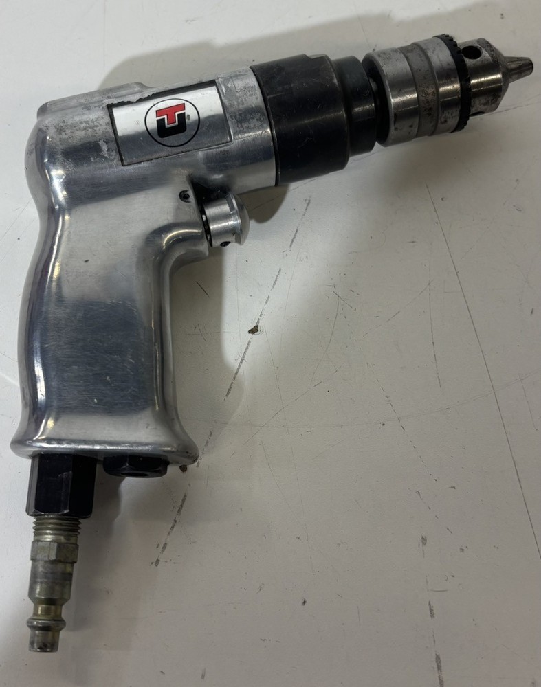 UNIVERSAL TOOL UT-2224 AIR DRILL (P15027596)