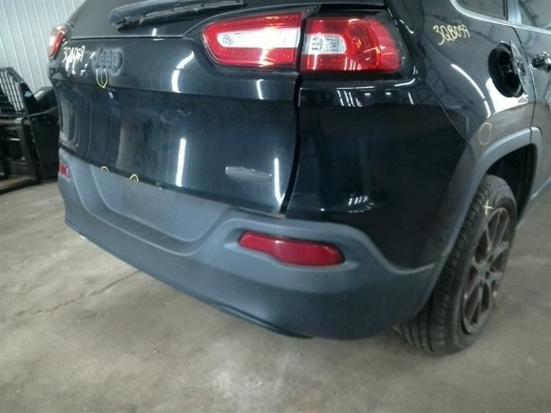 CHEROKEE 2017 Glove Box 104530885