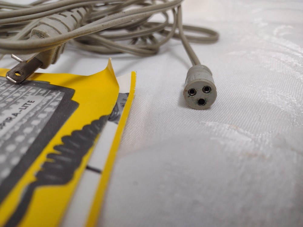 Vintage Spira-Lite Flash Unit With Cables Used