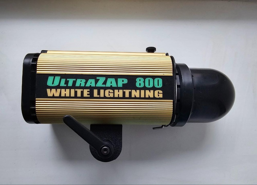 White Lightning UltraZap 800 Monolight Strobe Light