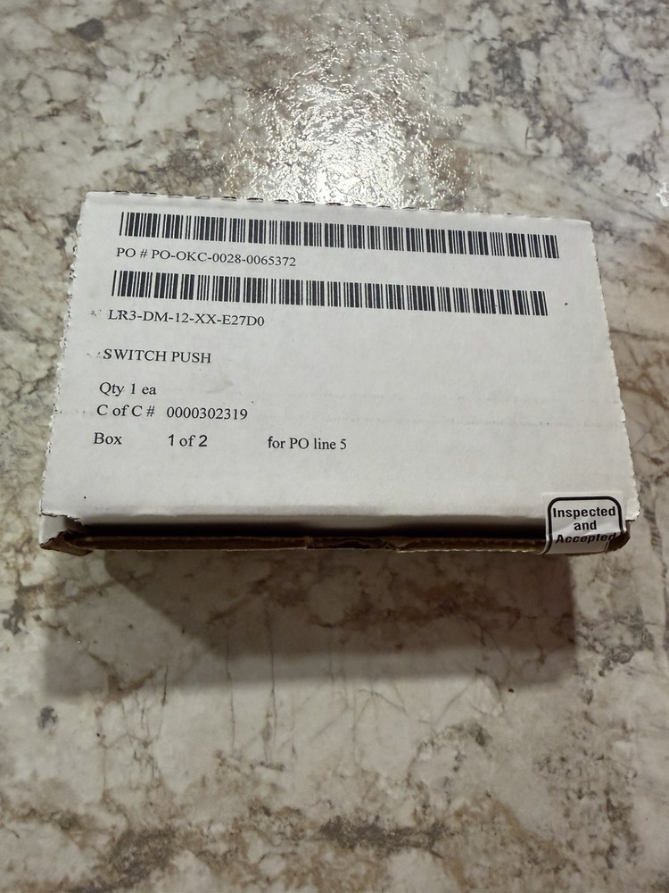 Applied Avionics P/N: LR3-DM-12-XX-E27D0 PUSH SWITCH