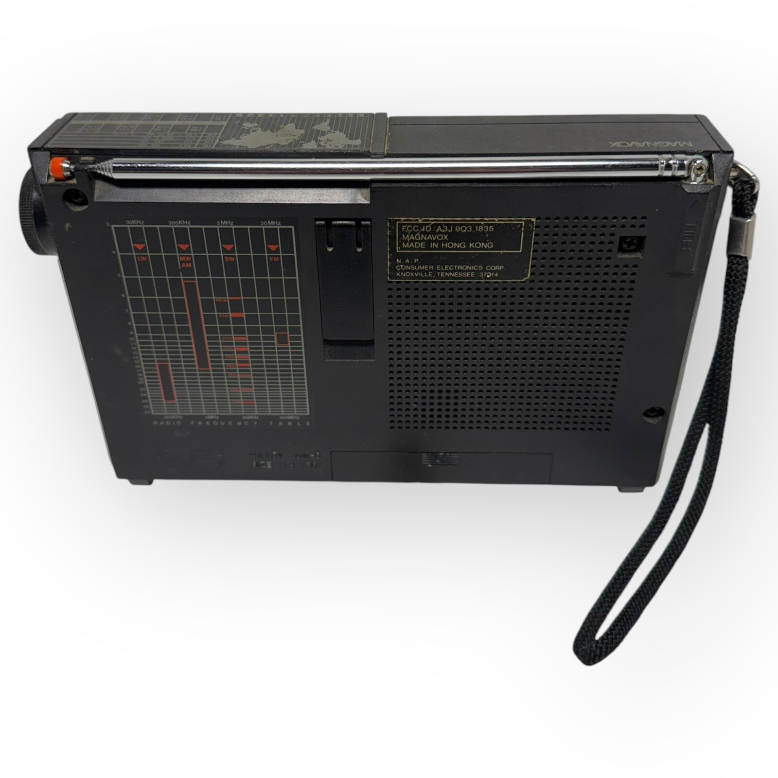 Magnavox D1835 VINTAGE Shortwave 12-Band Portable Radio SLEEVE TESTED WORKS