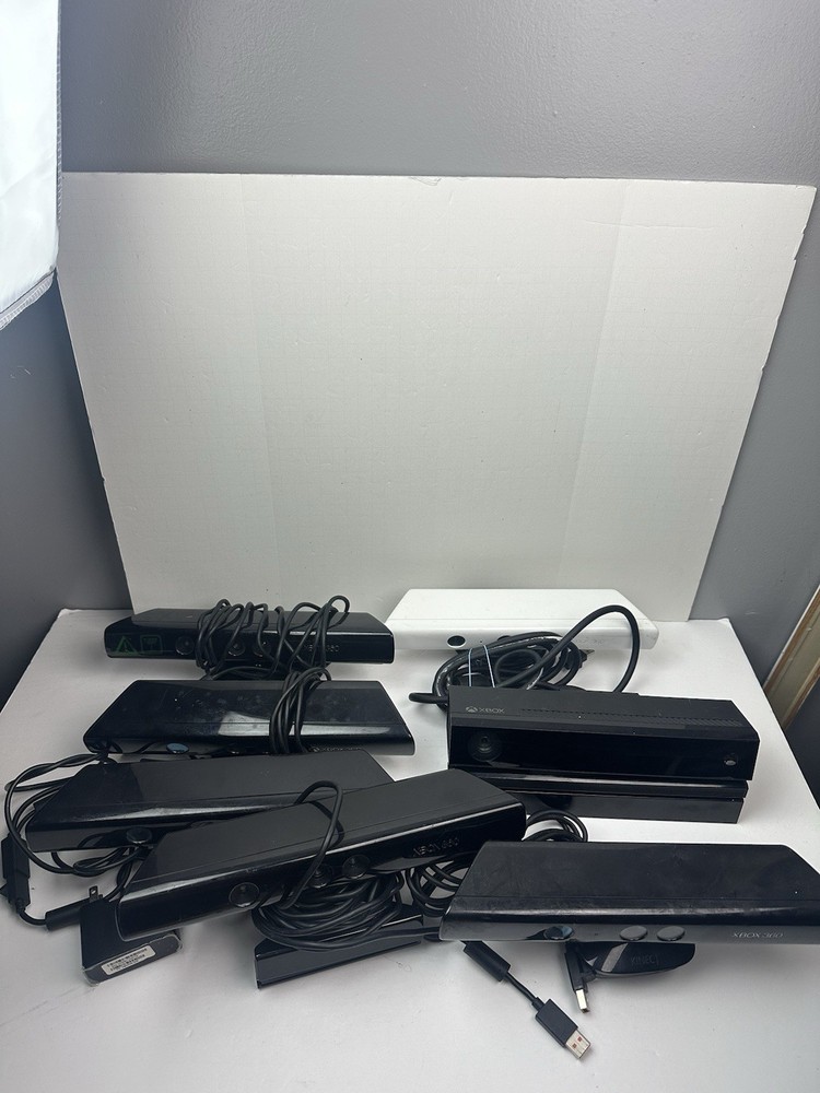 Lot of 7 Microsoft XBOX 360 Kinect Sensor Motion & Voice Control Camera Untested
