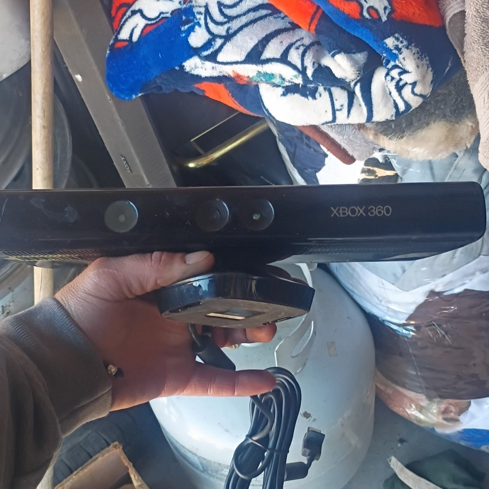 Microsoft Xbox 360 Kinect Motion Sensor Camera Wired Black for Xbox 360 Console