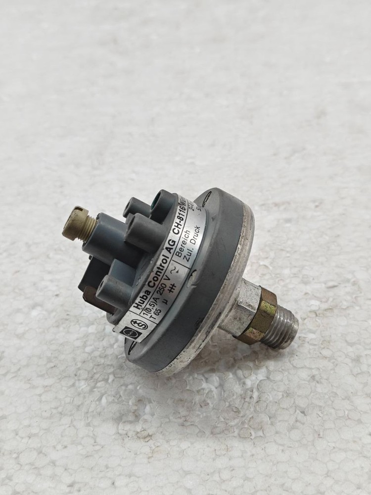 Huba Controls AG CH-8116 Adjustable Air Pressure Switch