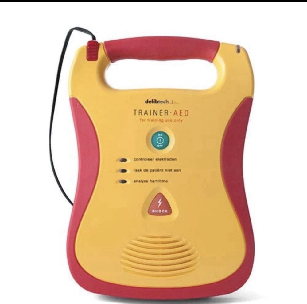 Defibtech Lifeline AED - Powers On, Unopened Pads, Talks!
