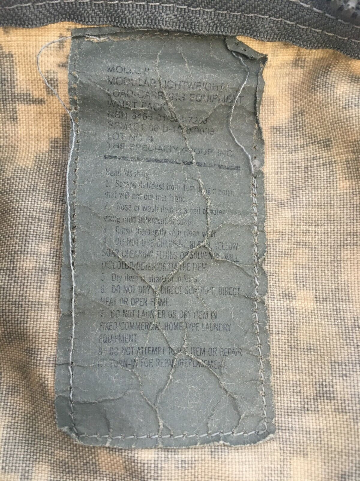 Military Issue ACU Molle Waist Pack / Butt Pack NSN: 8465-01-524-7263 EXCELLENT