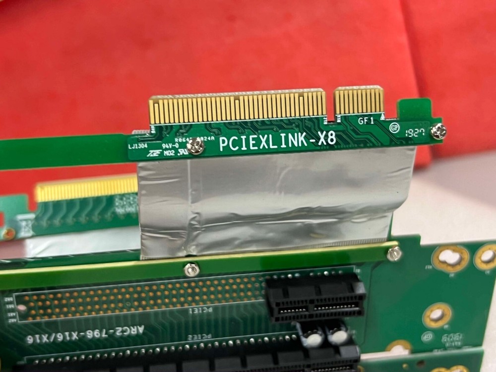 AMERI-RACK ARC1-PELX161-CX with ARC2-798-X16/16 RISER CARD PCIEXLINK-X8 EXTENDER