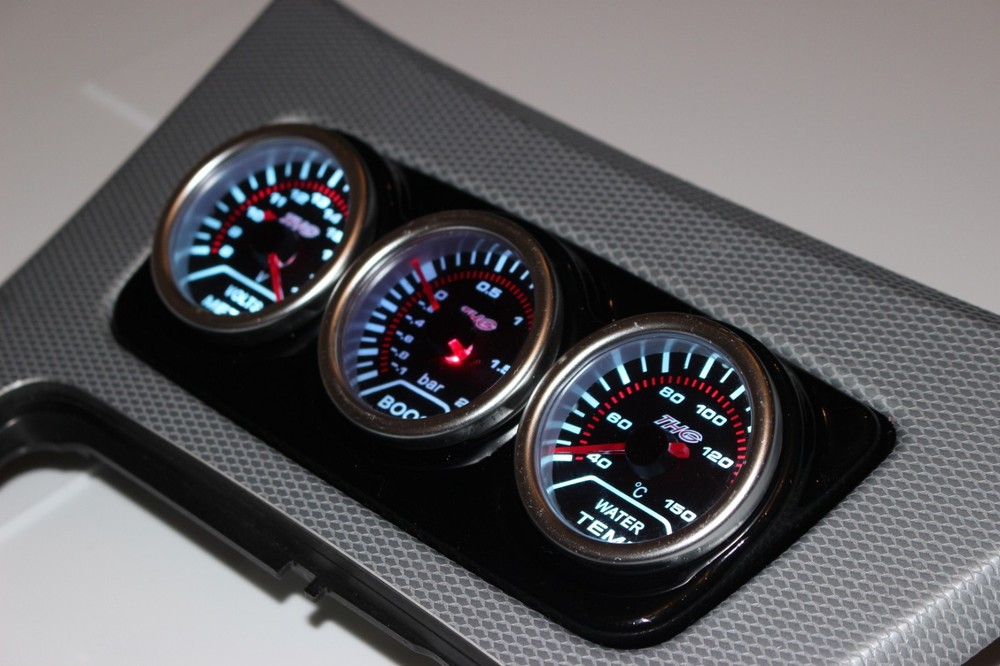 BMW E90 E92 E93 Centre Console Gauge Holder 3 Hole 52mm - Gloss Black ABS