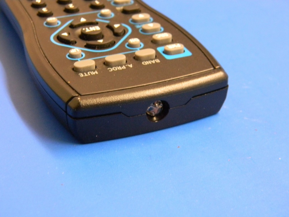 ALPINE STEREO REMOTE CONTROL CONTROLLER IN DASH RUE-4203 FOR INA-W910 STEREO