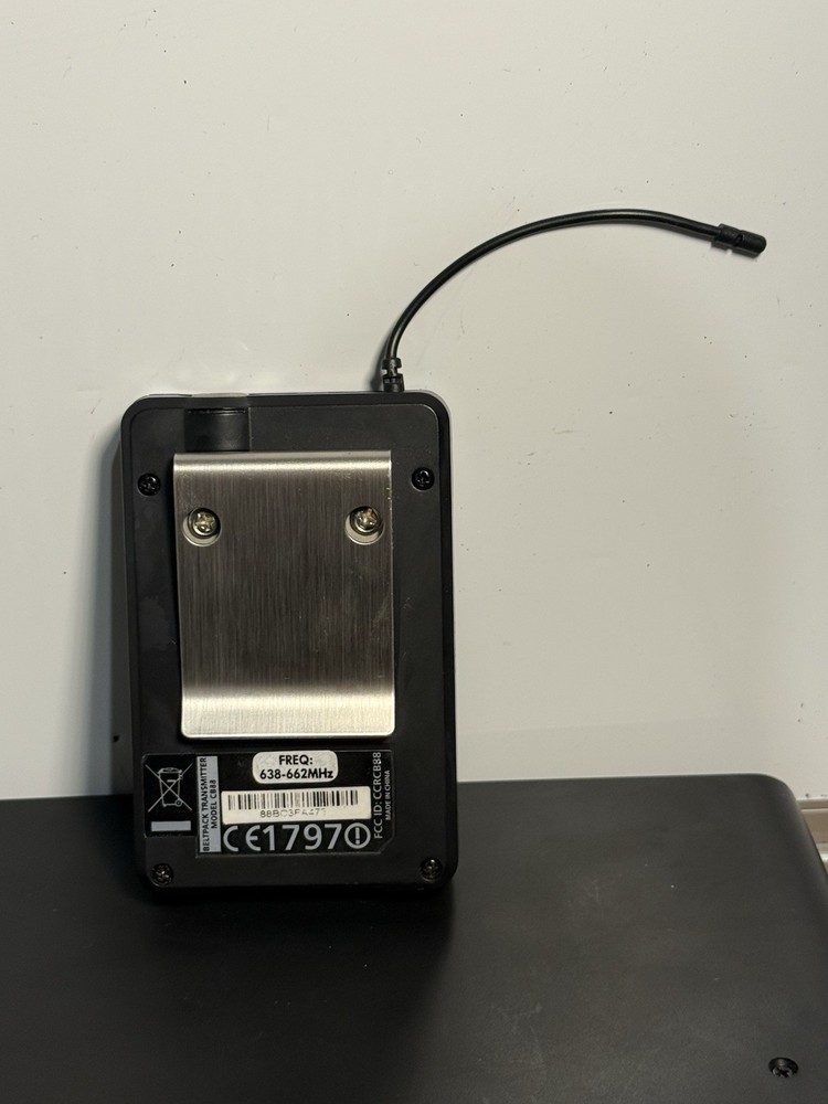 Samson CR88 Wireless Receiver w/samson cb88 transmitter & headset - Works Great!