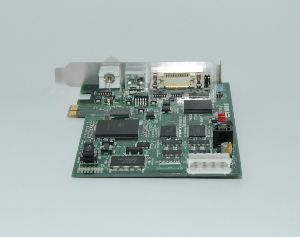 AVAL DATA CL-GRABBER Ex APX-334 PC05185A Computer PCIe Card