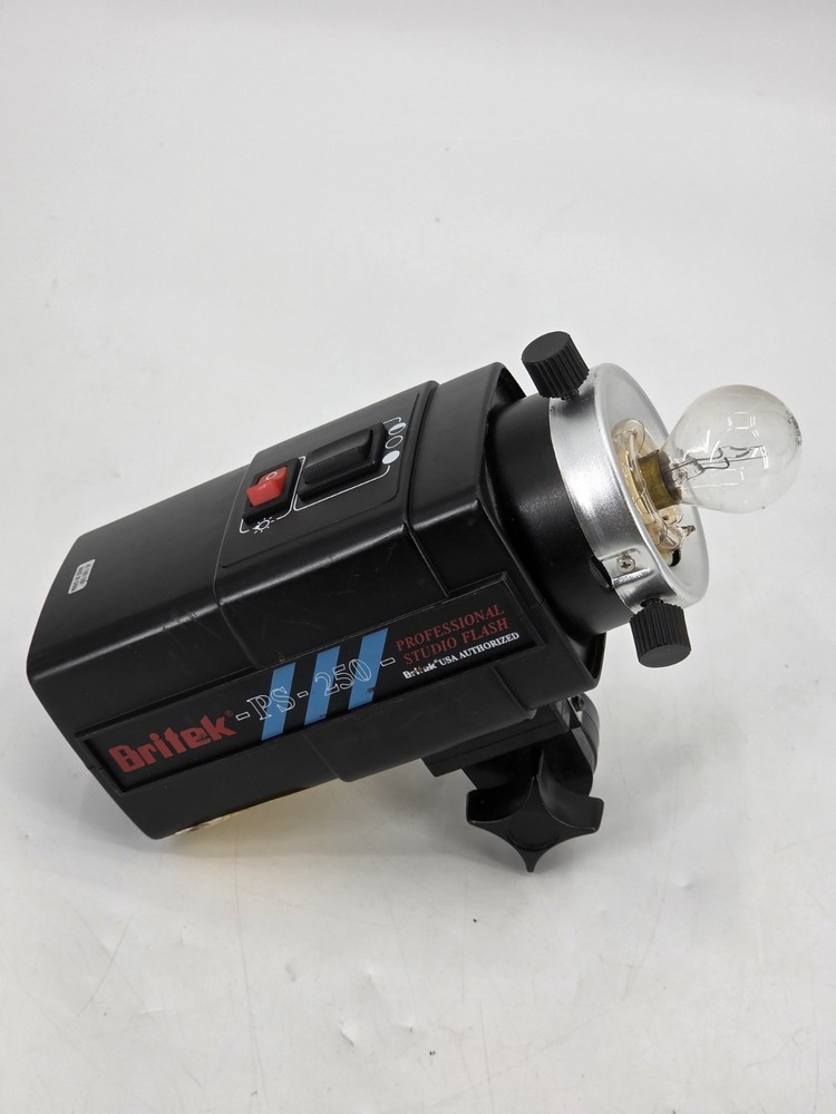 Britek PS-250 PRO PROFESSIONAL STUDIO FLASH LIGHT