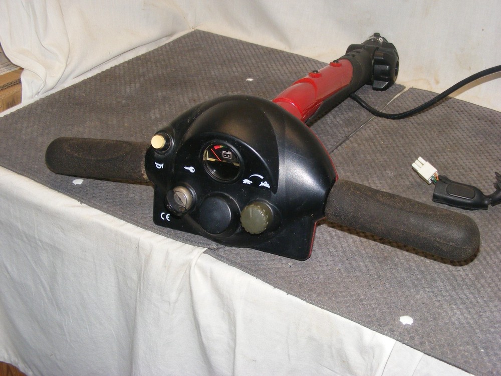 PRIDE SONIC MOBILITY SCOOTER REPLACE TILLER/HANDLE/CONTROL PANEL W/KEY**GENUINE