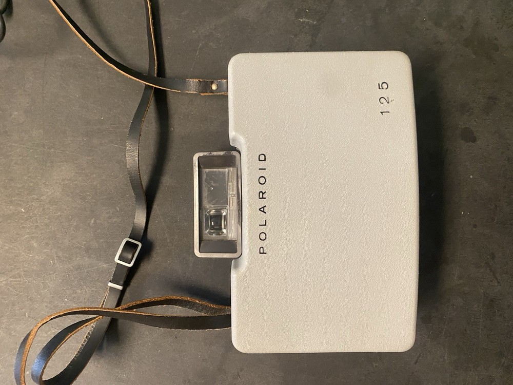 Polaroid Automatic 125 Land Camera