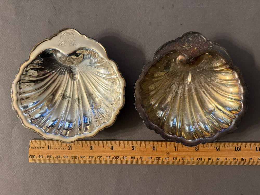 PAIR OF DODGE INC SILVERPLATE METAL SHELL SHAPE CANDY NUT DISHES VINTAGE