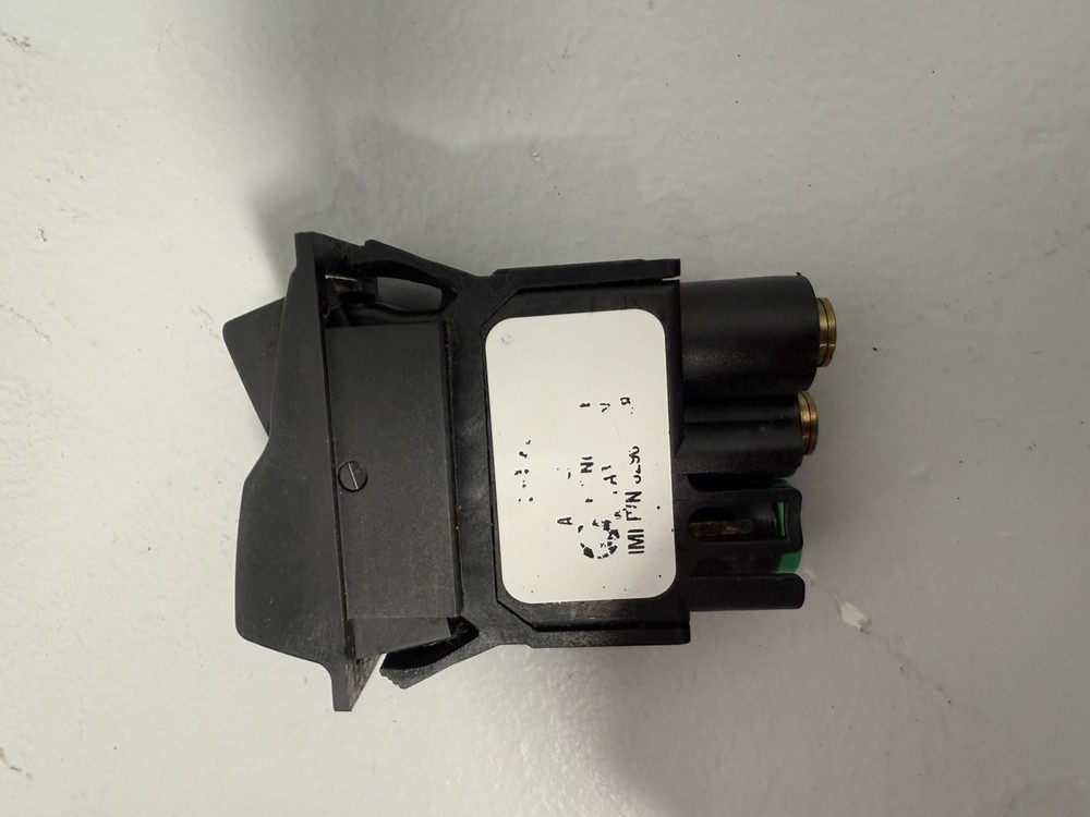 FREIGHTLINER CASCADIA PANEL SWITCHES