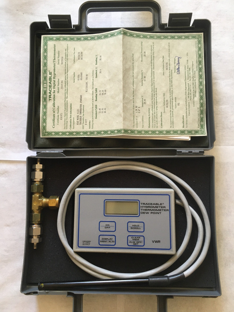 VWR Traceable Hygrometer Thermometer Dew Point Meter