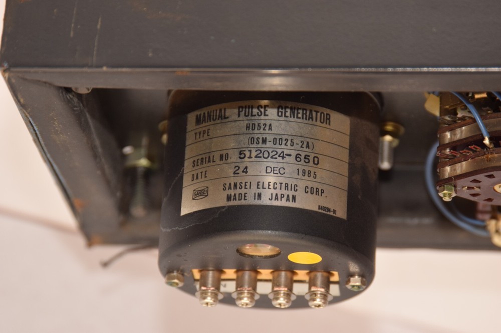 MITSUBISHI / SANSEI BNIIOB588 , HD52A Pulse Generator Operator Control