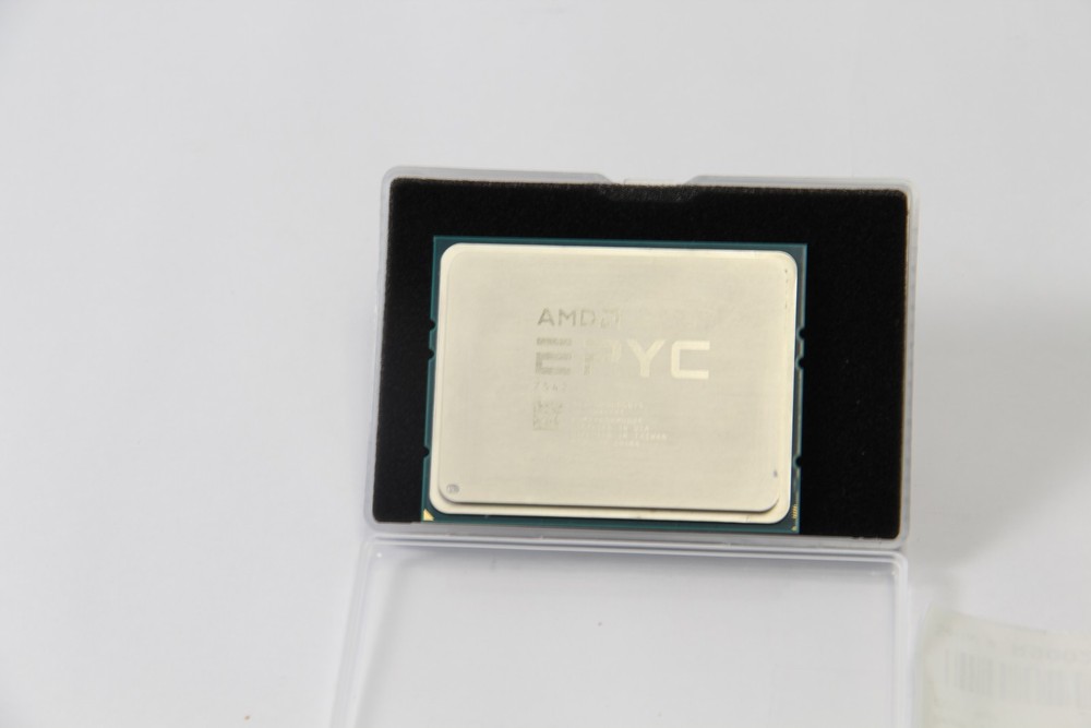 AMD 100-000000075 AMD EPYC 7542 32C 2.9GHz