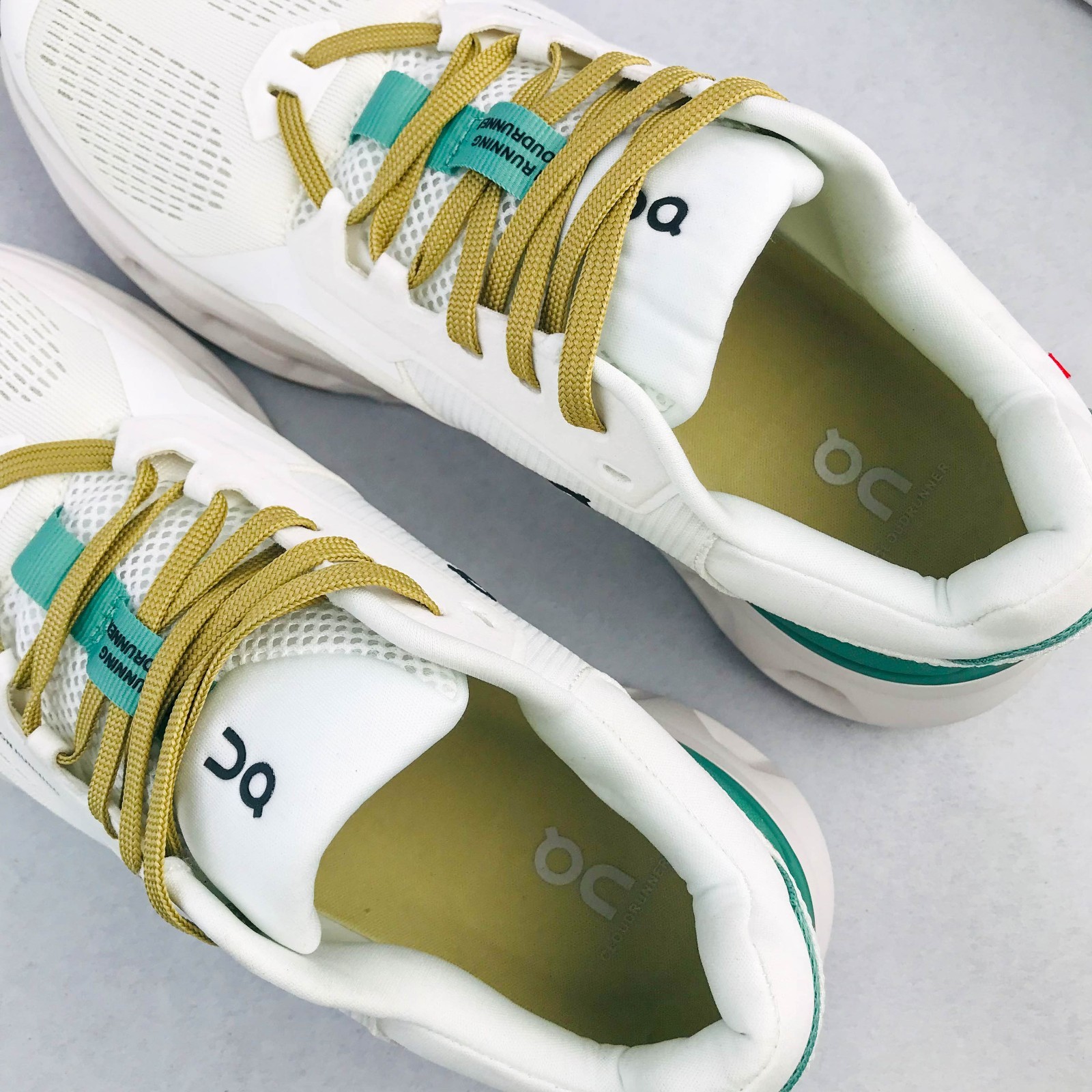 ON Cloudrunner 2 Green Running Shoes Support Cushion Superfoam Sneakers US 6-9