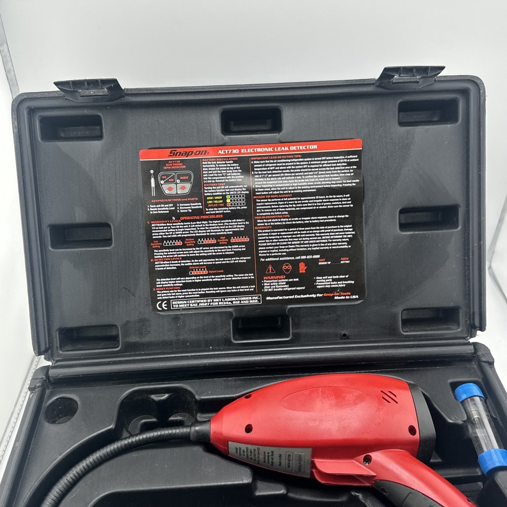 Snap-On Electronic Leak Detector ACT730 with Case