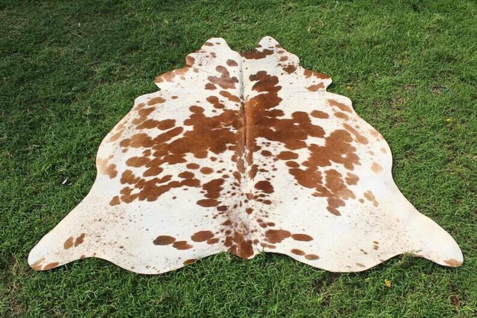 NEW LARGE 100% COWHIDE LEATHER RUGS TRICOLOR COW HIDE SKIN CARPET AREA