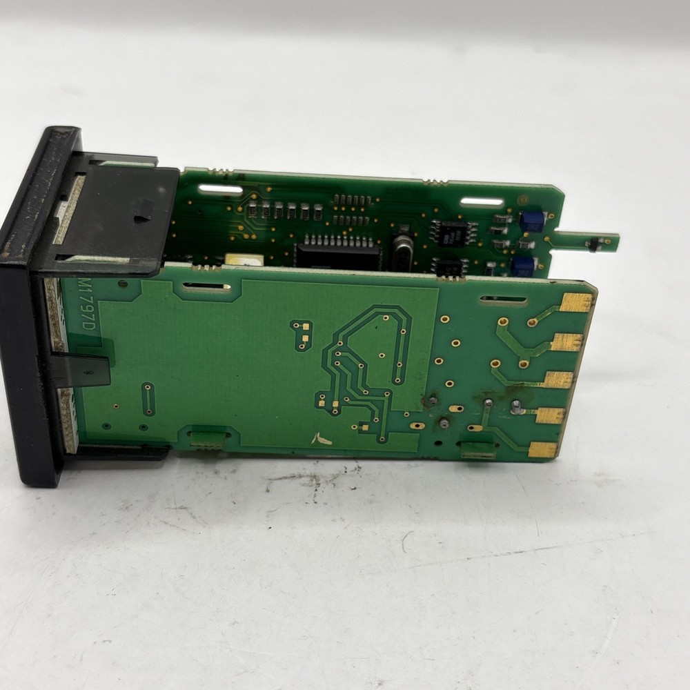 Red Lion Counter Without Back Case