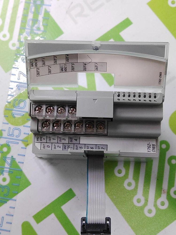 ALLEN-BRADLEY 1762-OW8 MICROLOGIX RELAY OUTPUT MODULE