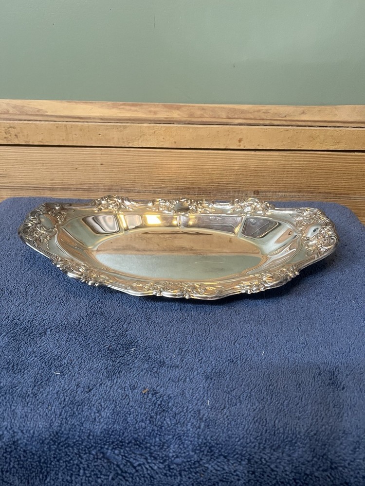 VINTAGE TOWLE SILVER OVAL SERVING TRAY ROSEBUD & SCROLLWORK