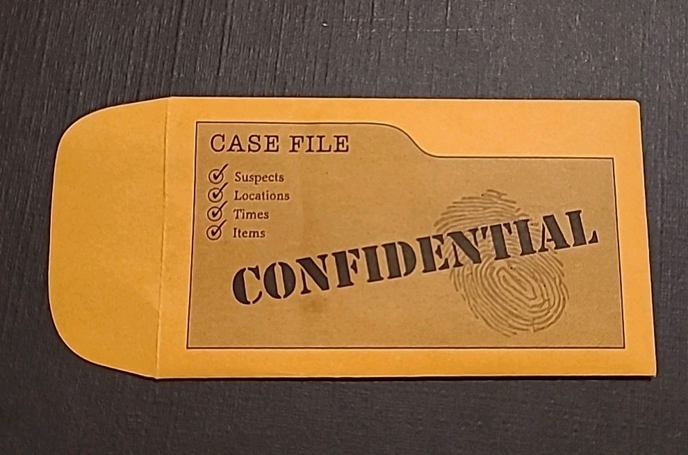 2006 Clue Game Replacement 42 Card Deck, Case File Envelope & DVD
