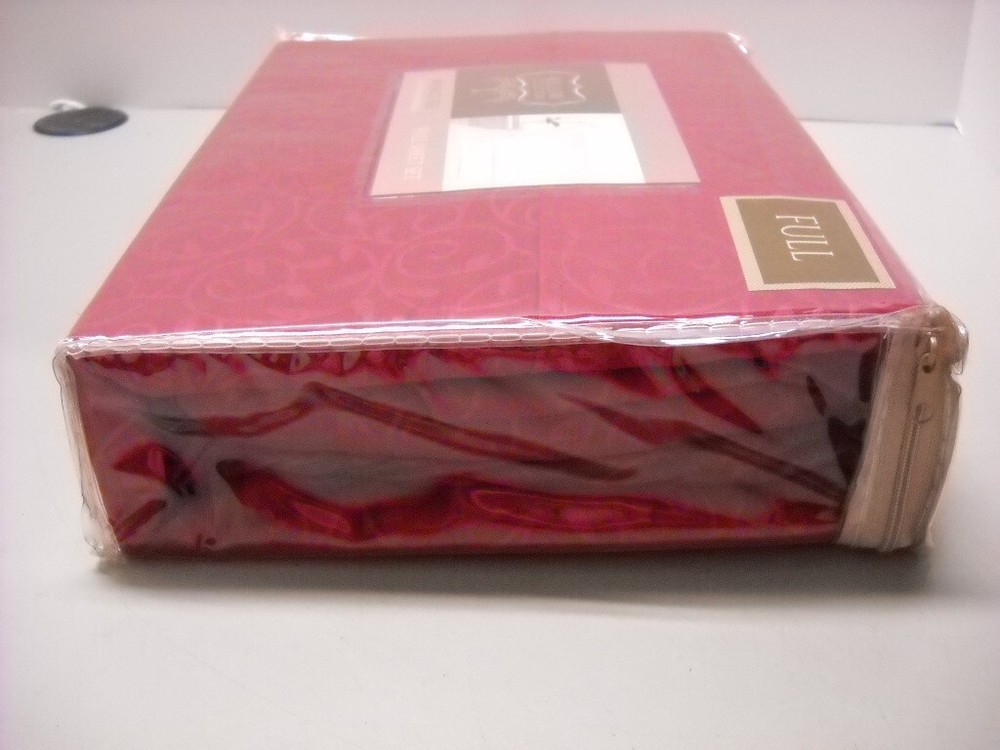 Home Dynamix Willow Collection 4-Piece Bed Sheet Full Brick Red Vines Pattern