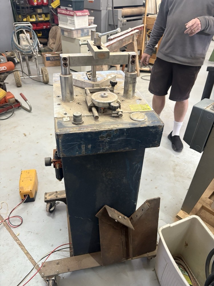 Alphamacchine S940 V Nailer