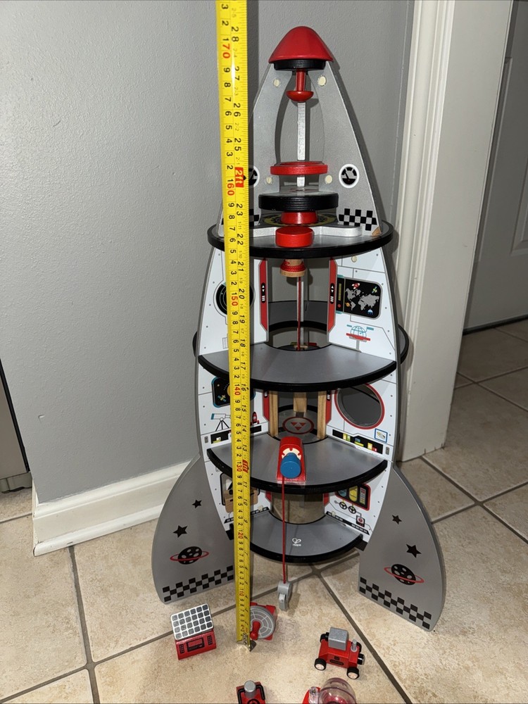 Hape HAP-E3021 Four-Stage Rocket Ship Playset Comes With 5 Pieces