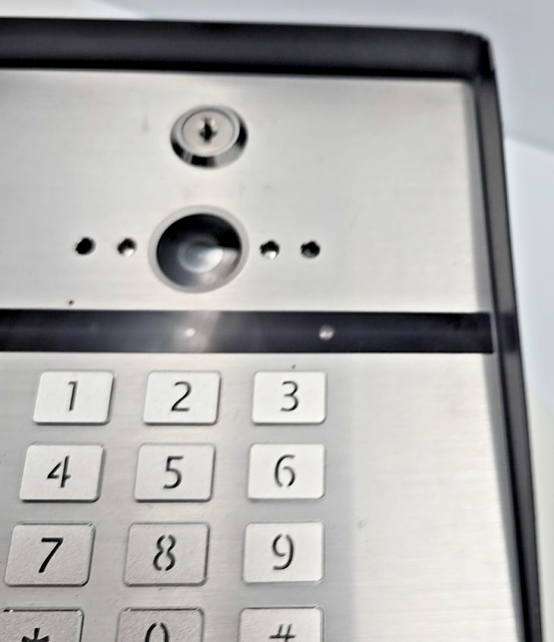 Cellgate Watchman w410 Entry System