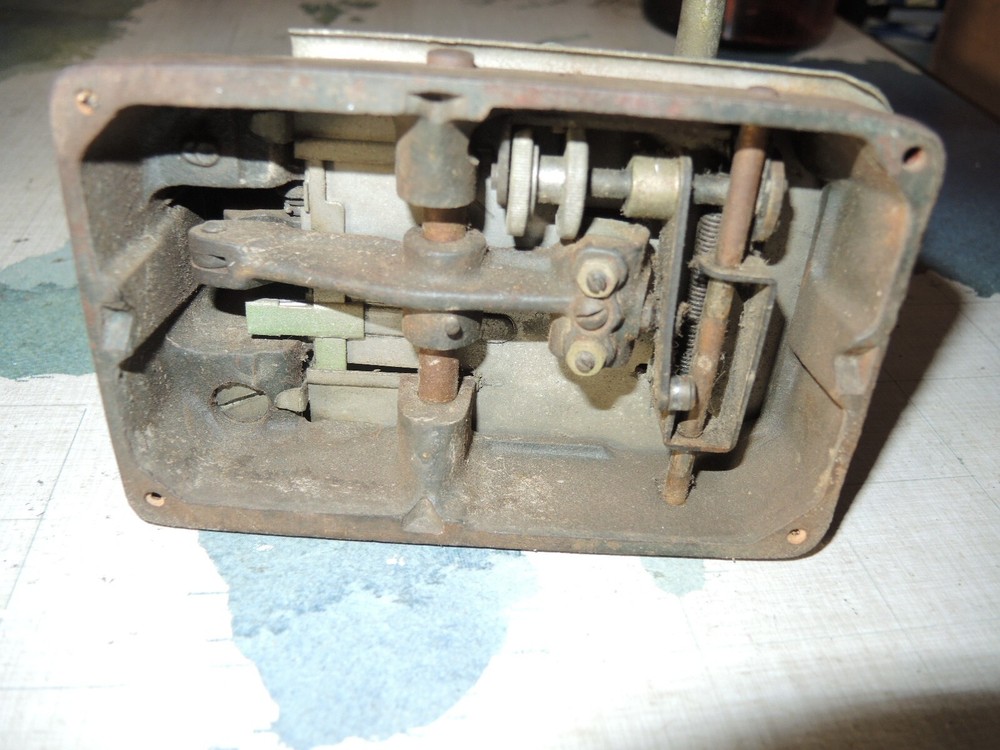 Vintage Single Digit Check Writer Machine Antique