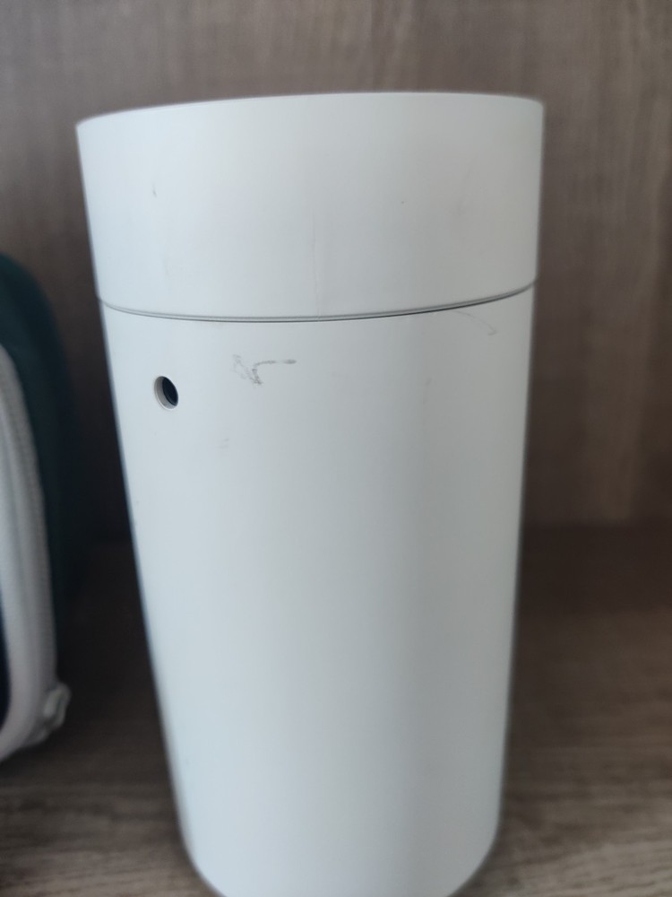 Lululemon Saje Aroma Therapy Diffuser Kit W/ Case & 2 Essential Oils (No Cord)