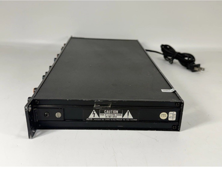 DBX 166 2-Channel Analog Audio Dynamics Processor with Compressor / Limiter