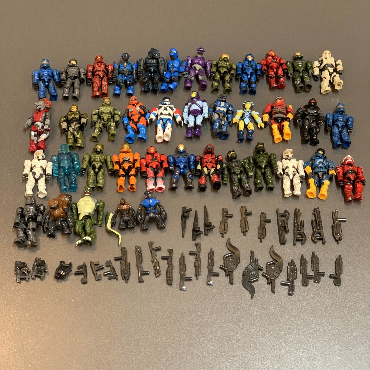 Random 45Pcs (15 Figures +30 Gun) HALO Mega Bloks CONSTRUX Unsc Elite SPARTAN #1