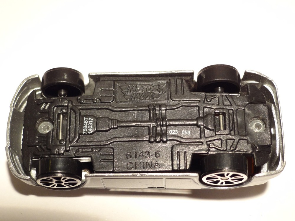 Motor Max Silver Toy Car