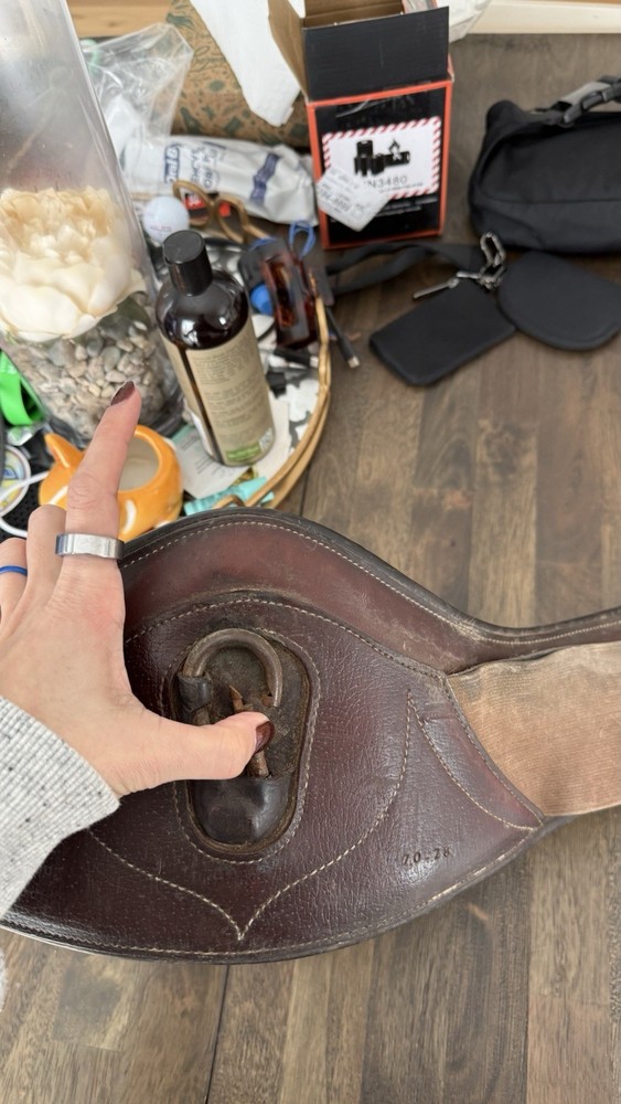 Devoucoux Brown Short Girth Size 28