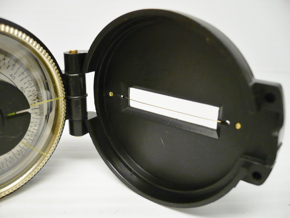 Vintage Engineer Directional Compass Very Clean