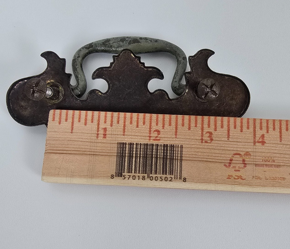 Vintage Drawer Hardware Lot – Fleur de Lis Pulls & Knobs – Mixed Sizes